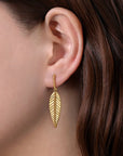 Drop Leaf Earrings in Yellow Gold