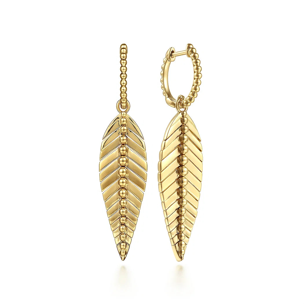 Drop Leaf Earrings in Yellow Gold