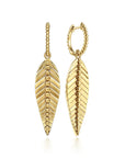 Drop Leaf Earrings in Yellow Gold
